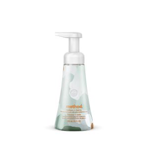 foaming hand wash - balsam + berry. 10 fl oz